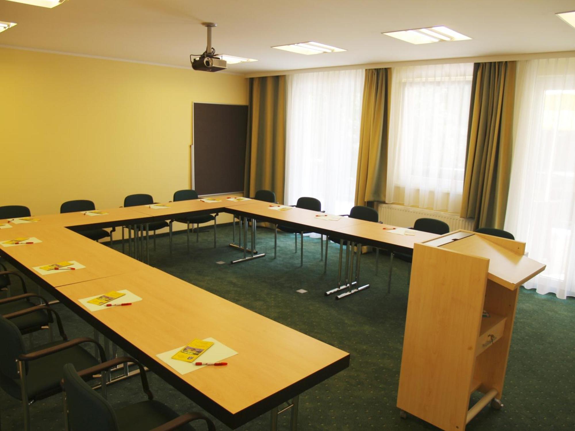 Parkhotel Neubauer Savanyúkút Kültér fotó